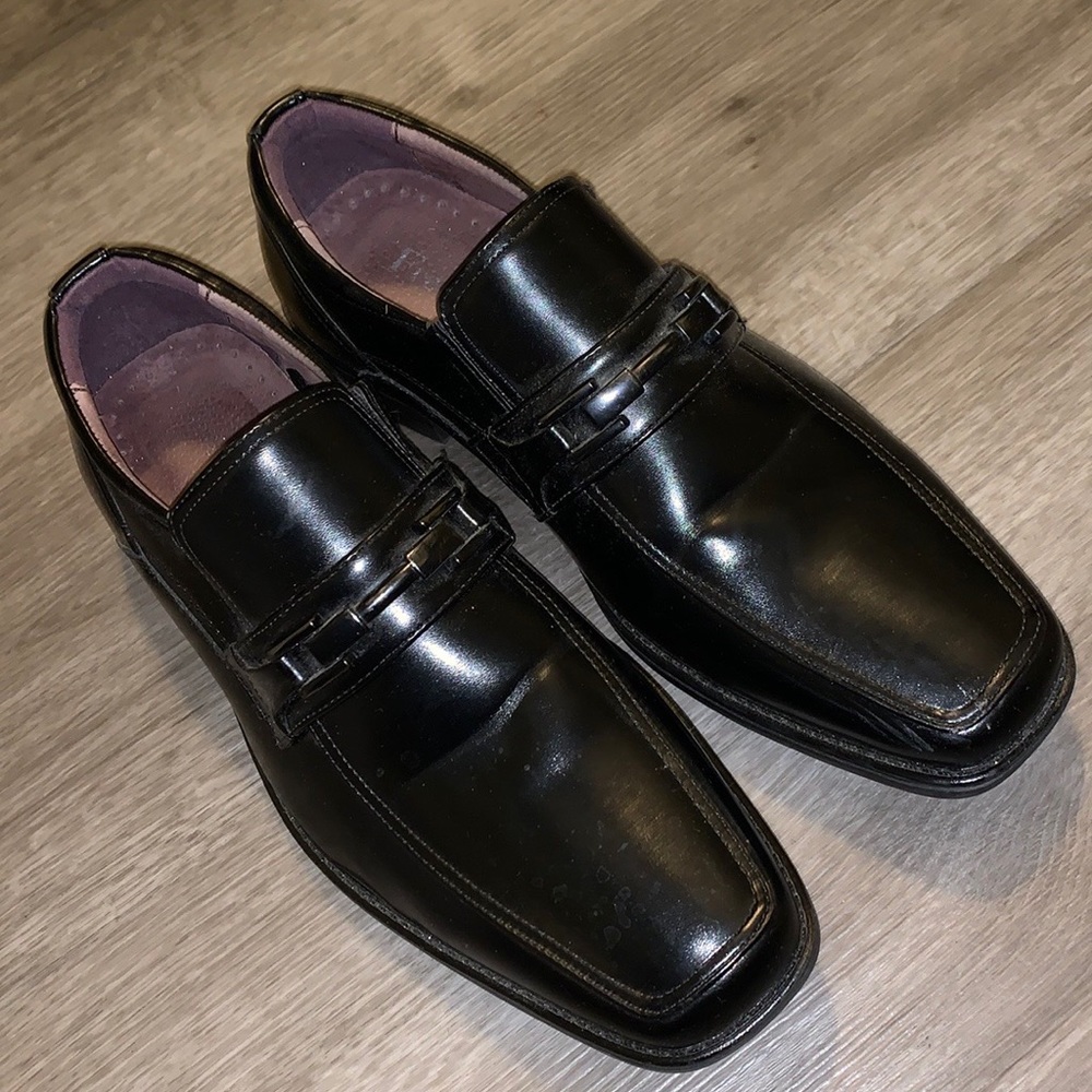 🟪Firm Price🟪 men’s leather shoes